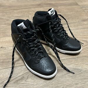 New Nike Sky High Leather Sneakers